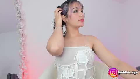 Chloe  online show from February 2026 05:33:02 AM