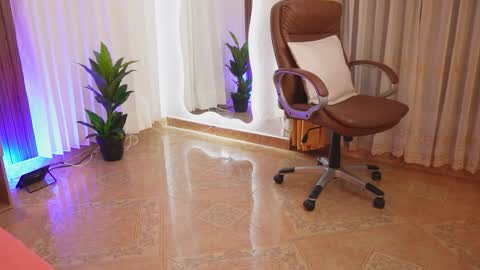 Chloe online show from January 2026 12:09:02 PM