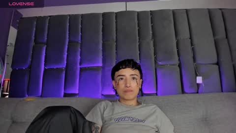 Isabella curly hair - Anastasia short hair  online show from January 2025 10:04:02 PM