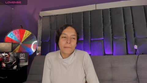 Isabella curly hair - Anastasia short hair  online show from January 2025 11:56:02 PM