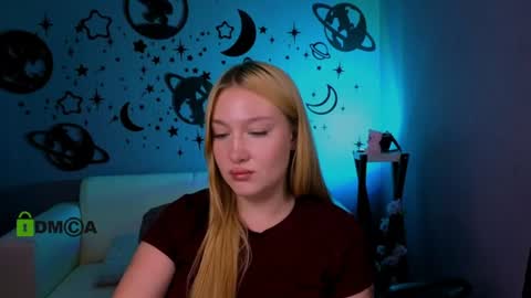 chloe_ley online show from June 2026 03:25:01 AM