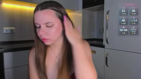 Chloe online show from October 2025 04:34:02 AM