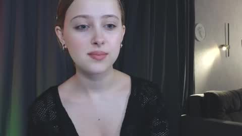  Chloe  online show from October 2025 01:57:01 AM