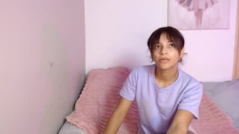 Snapshot of chloe_peach_ chatting on May 2026 12:12:01 PM chloe_peach_ online show from May 2026 12:12:01 PM
