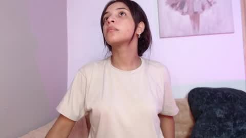 Snapshot of chloe_peach_ chatting on May 2026 12:35:02 PM chloe_peach_ online show from May 2026 12:35:02 PM