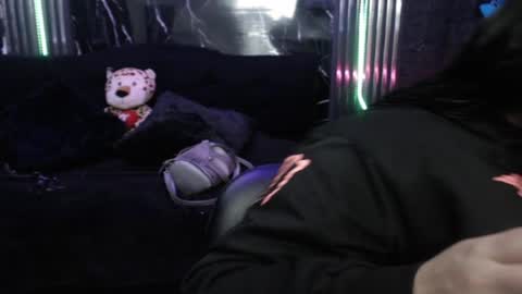 chloe_smith5 online show from April 2026 01:20:02 PM