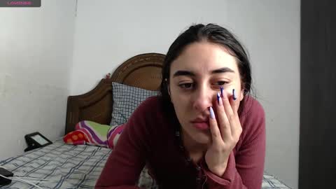 Snapshot of chloe_vahos chatting on December 2024 03:42:01 PM Chloe online show from December 2024 03:42:01 PM