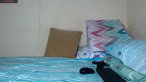 Snapshot of chloe_vahos chatting on January 2025 09:40:02 PM Chloe online show from January 2025 09:40:02 PM