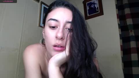 Snapshot of chloe_vahos chatting on February 2025 12:06:01 AM Chloe online show from February 2025 12:06:01 AM