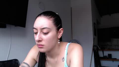 Snapshot of chloe_vahos chatting on May 2026 09:00:02 PM Chloe online show from May 2026 09:00:02 PM