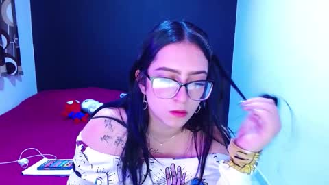 Snapshot of chloe_walk_ chatting on September 2025 12:00:02 AM Chloe online show from September 2025 12:00:02 AM