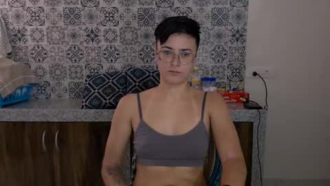 Eva and Sandra online show from February 2025 07:11:02 AM