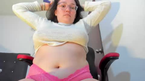Snapshot of chloealexxa chatting on March 2025 10:10:02 PM CHLOE CUTE online show from March 2025 10:10:02 PM