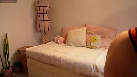 cloe online show from July 2026 07:38:01 PM