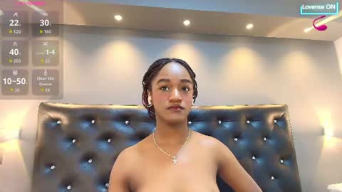 Snapshot of chloebrunnie chatting on June 2026 12:17:01 PM CHLOE online show from June 2026 12:17:01 PM
