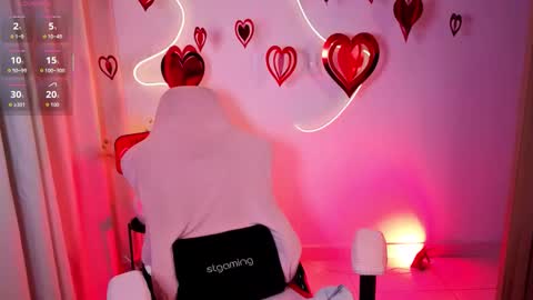 Chloe online show from February 2026 03:19:01 PM