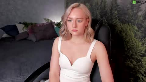 Snapshot of chloedeccker chatting on May 2026 02:20:02 AM Chloe Deccker online show from May 2026 02:20:02 AM