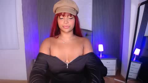 chloee_hs online show from December 2024 03:35:01 AM