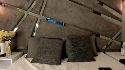 chloee_parkerr online show from March 2026 03:30:02 AM