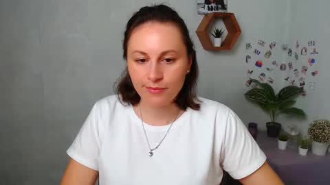 Chloe online show from September 2025 03:41:02 AM