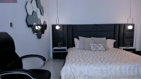 Chloe  OF chloemanson online show from December 2024 05:44:01 PM