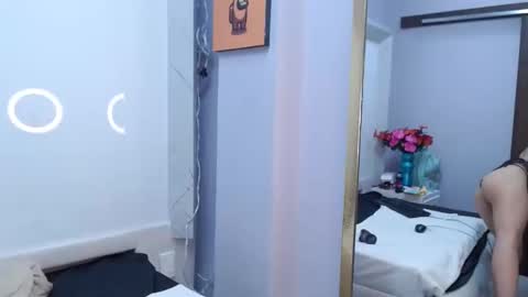 Snapshot of chloemartini_ chatting on December 2024 06:35:02 AM ChloeSignup For Free Join my Fan Club online show from December 2024 06:35:02 AM