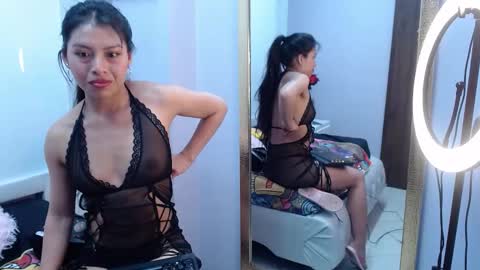 Snapshot of chloemartini_ chatting on January 2025 03:00:01 AM ChloeSignup For Free Join my Fan Club online show from January 2025 03:00:01 AM