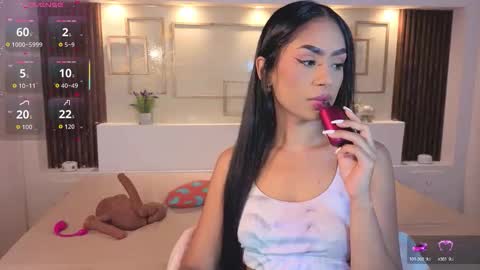 Chloe Moon online show from September 2025 11:48:01 AM