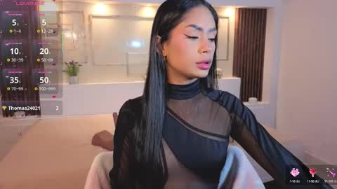 Chloe Moon online show from October 2025 05:02:02 AM