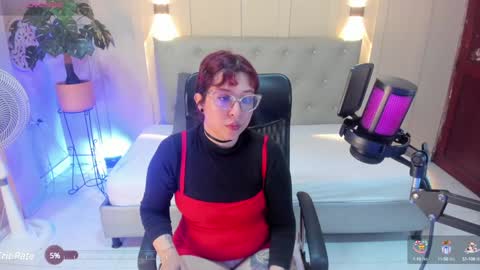 Snapshot of chloerossee chatting on January 2025 01:29:01 AM Chloe rosse online show from January 2025 01:29:01 AM