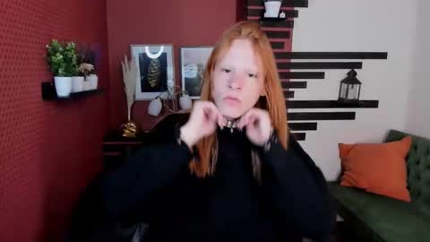 Chloe online show from October 2025 10:44:02 AM