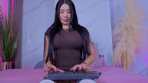 Chlooe online show from April 2026 12:11:02 AM