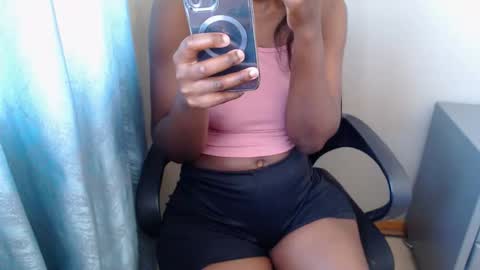 Snapshot of choccoa chatting on September 2025 06:26:02 AM Daisy online show from September 2025 06:26:02 AM