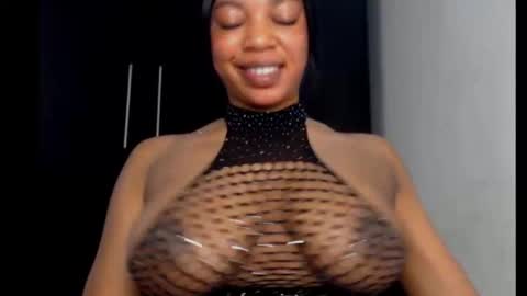 Snapshot of choco_chocox chatting on December 2024 09:19:02 AM ESTHER online show from December 2024 09:19:02 AM