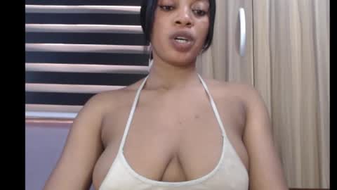 Snapshot of choco_chocox chatting on January 2025 07:59:01 AM ESTHER online show from January 2025 07:59:01 AM