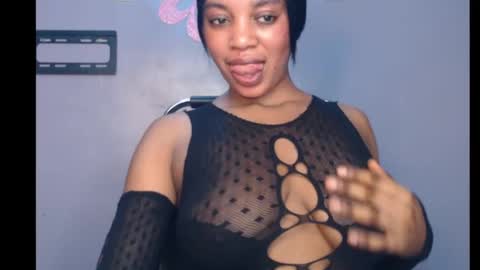 Snapshot of choco_chocox chatting on January 2025 06:47:01 PM ESTHER online show from January 2025 06:47:01 PM