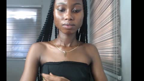 choco_petitqueen online show from November 2025 08:06:01 AM