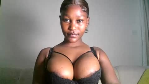 chocolate_divaa online show from July 2026 12:48:02 PM