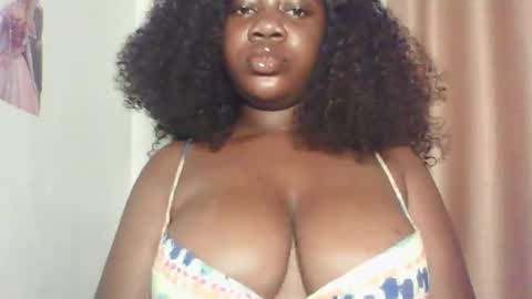 chocolateassgirl61 online show from September 2025 11:47:01 AM