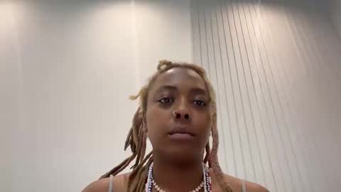 Snapshot of chocolatecakequeen chatting on December 2024 11:58:01 PM ChocolateCakeQueen online show from December 2024 11:58:01 PM