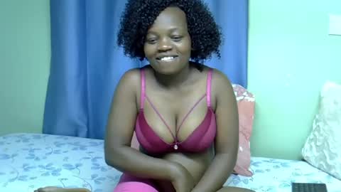 Snapshot of chocolateebonyxo chatting on July 2026 06:32:01 PM Chocolate Ebony online show from July 2026 06:32:01 PM