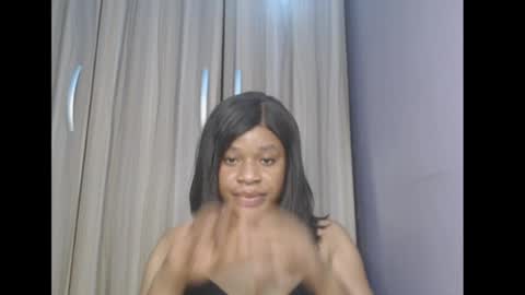 Snapshot of chocox_petitqueen chatting on April 2026 06:10:01 PM ethereal online show from April 2026 06:10:01 PM