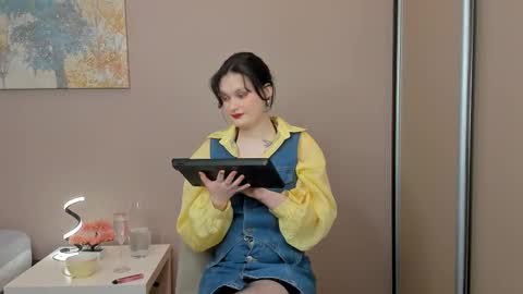 Cassandra online show from March 2026 04:28:02 AM