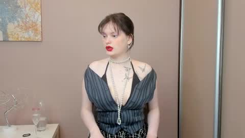 Cassandra online show from April 2026 06:19:01 AM