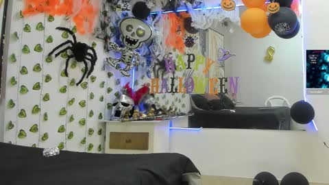 Chorey Thaylor online show from October 2025 02:39:02 PM