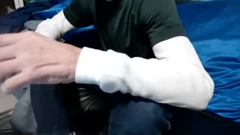 Snapshot of chris526520 chatting on March 2025 04:28:01 AM chris526520 online show from March 2025 04:28:01 AM