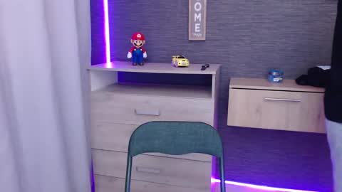 chris_huntter online show from October 2025 04:02:02 PM