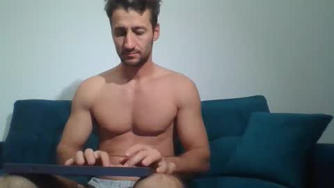 chrisaron online show from November 2025 04:44:01 AM