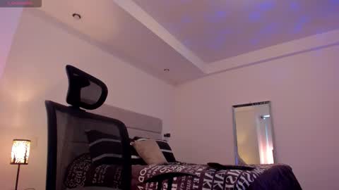 chrismorgan24 online show from February 2026 04:06:01 PM