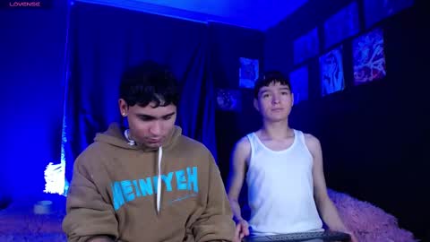 Snapshot of chriss_wg_ chatting on September 2025 11:26:02 PM Christian Wang online show from September 2025 11:26:02 PM